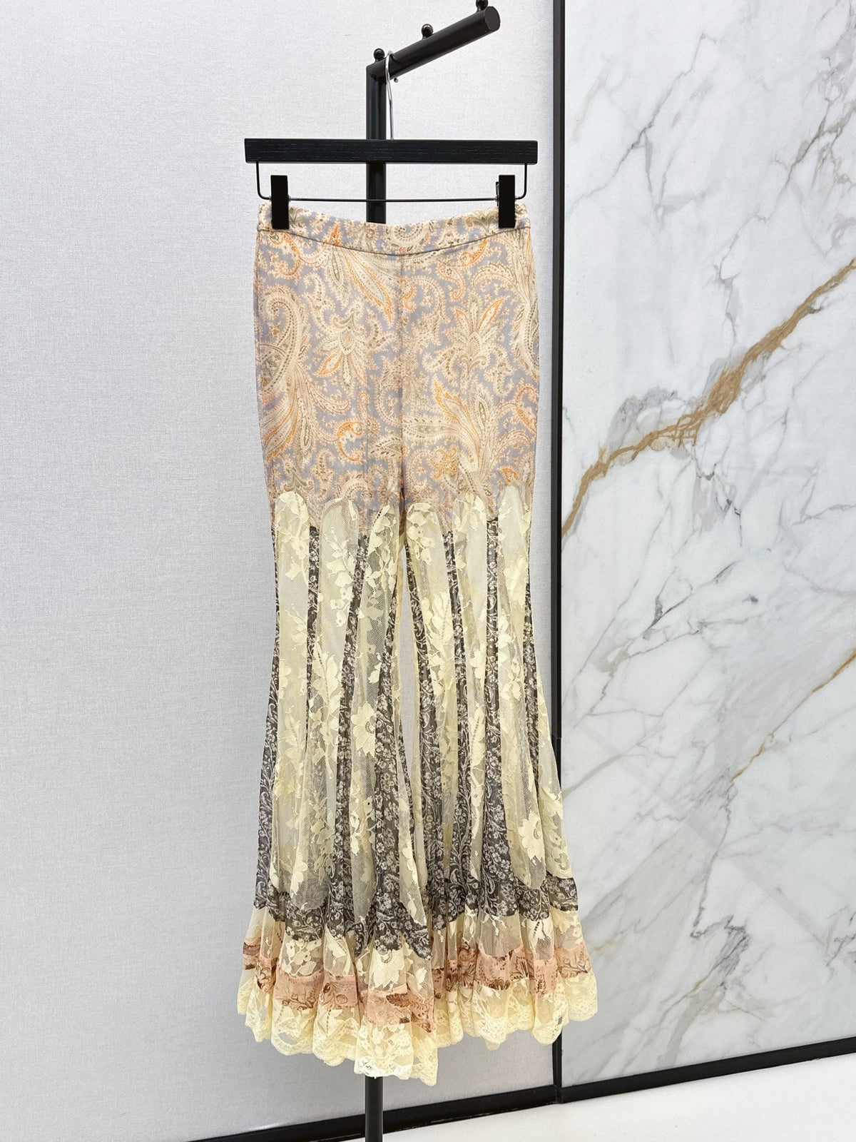 26Latest Early Spring Resort Collection: Lace-Paneled Straight-Leg Trousers