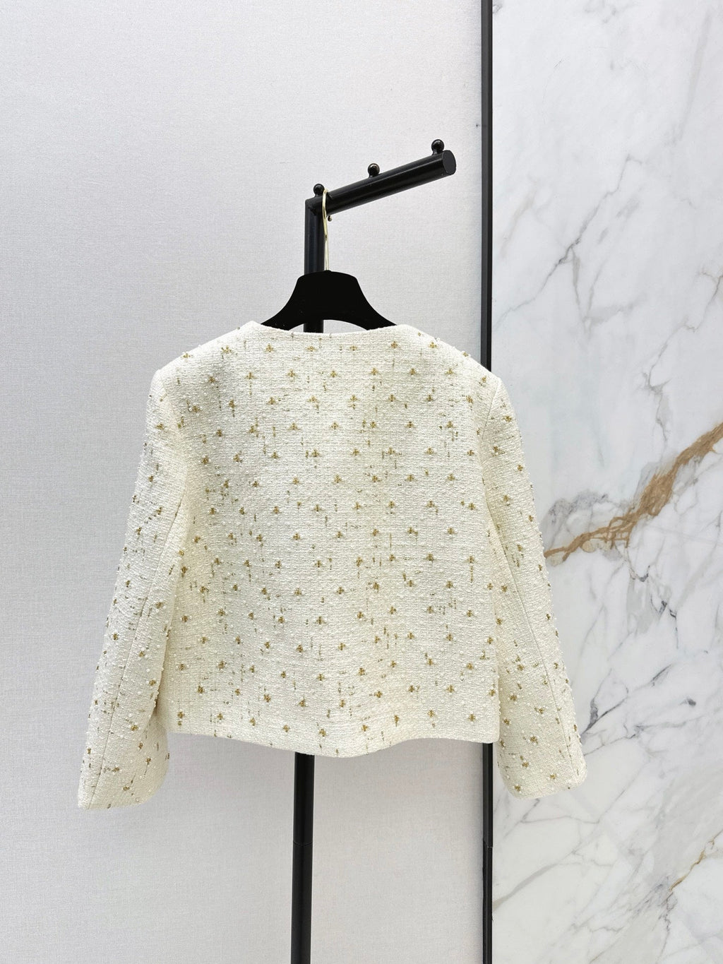 26New Autumn/Winter Hand-Beaded Crew-Neck Knit Jacket