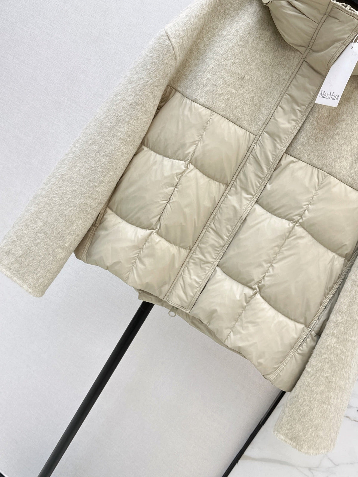 26Latest Autumn/Winter Short Hooded Down Jacket with Wool Panel Detailing