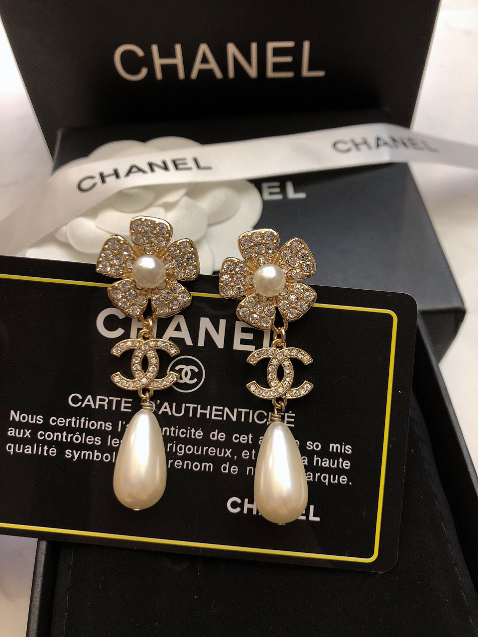 26New Season Stud Earrings