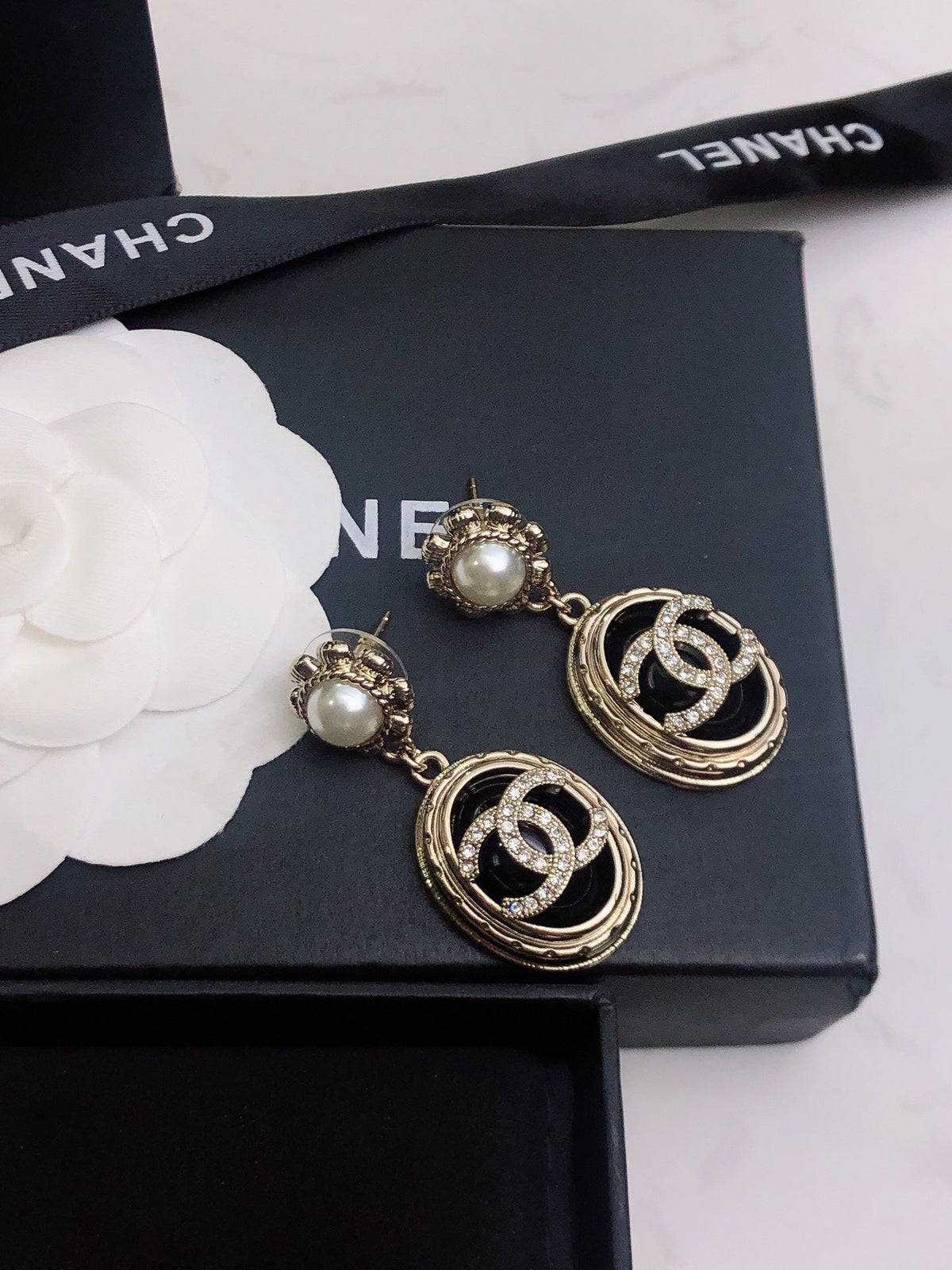 26New Season Stud Earrings