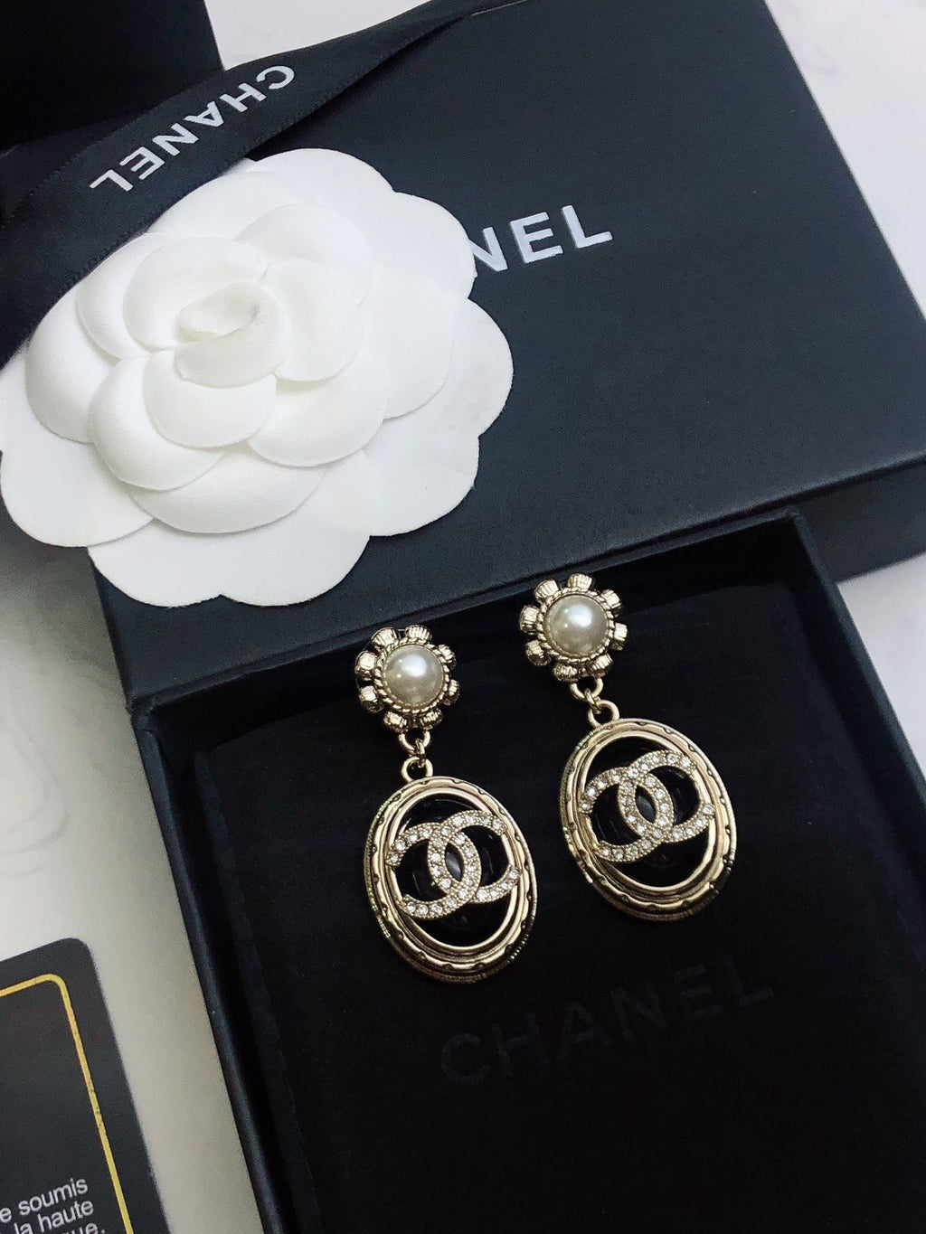 26New Season Stud Earrings