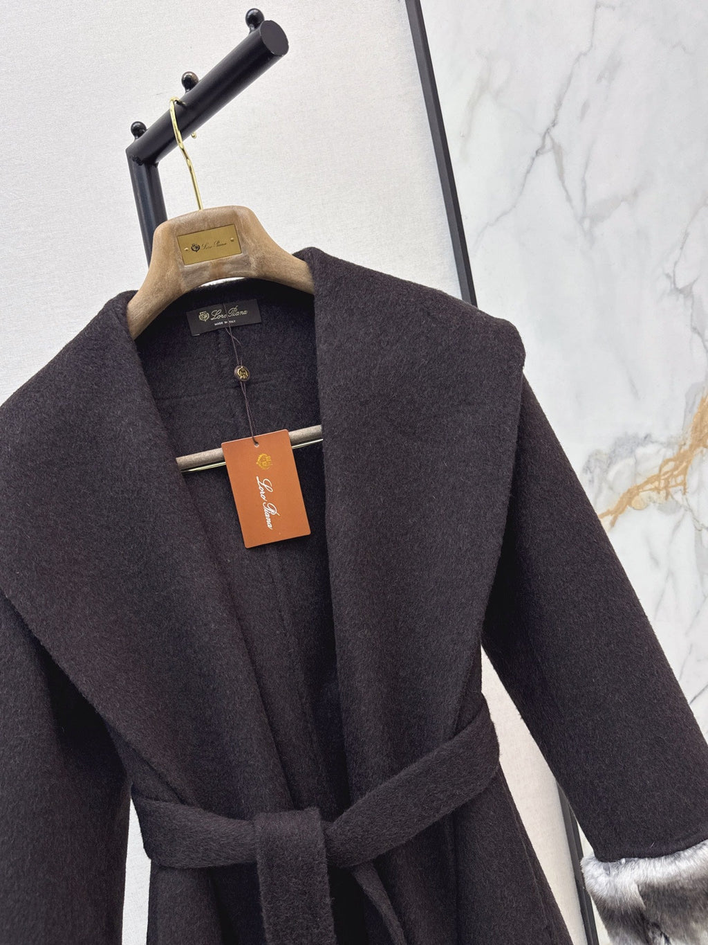 26 Fall/Winter Latest Style Long Double-Faced Wool Coat with Large Lapel