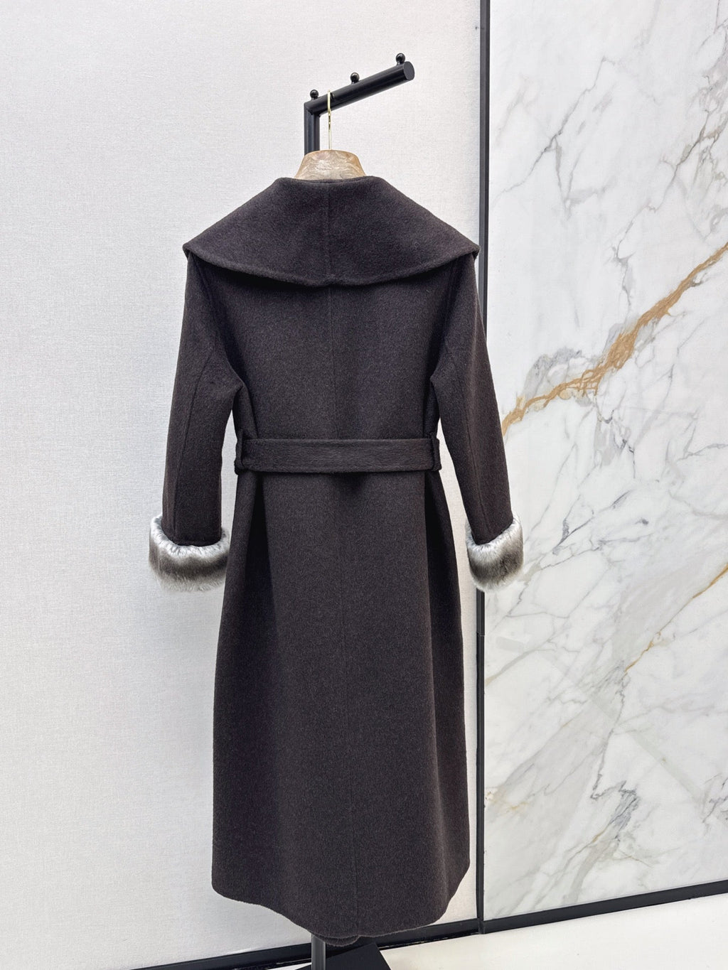 26 Fall/Winter Latest Style Long Double-Faced Wool Coat with Large Lapel