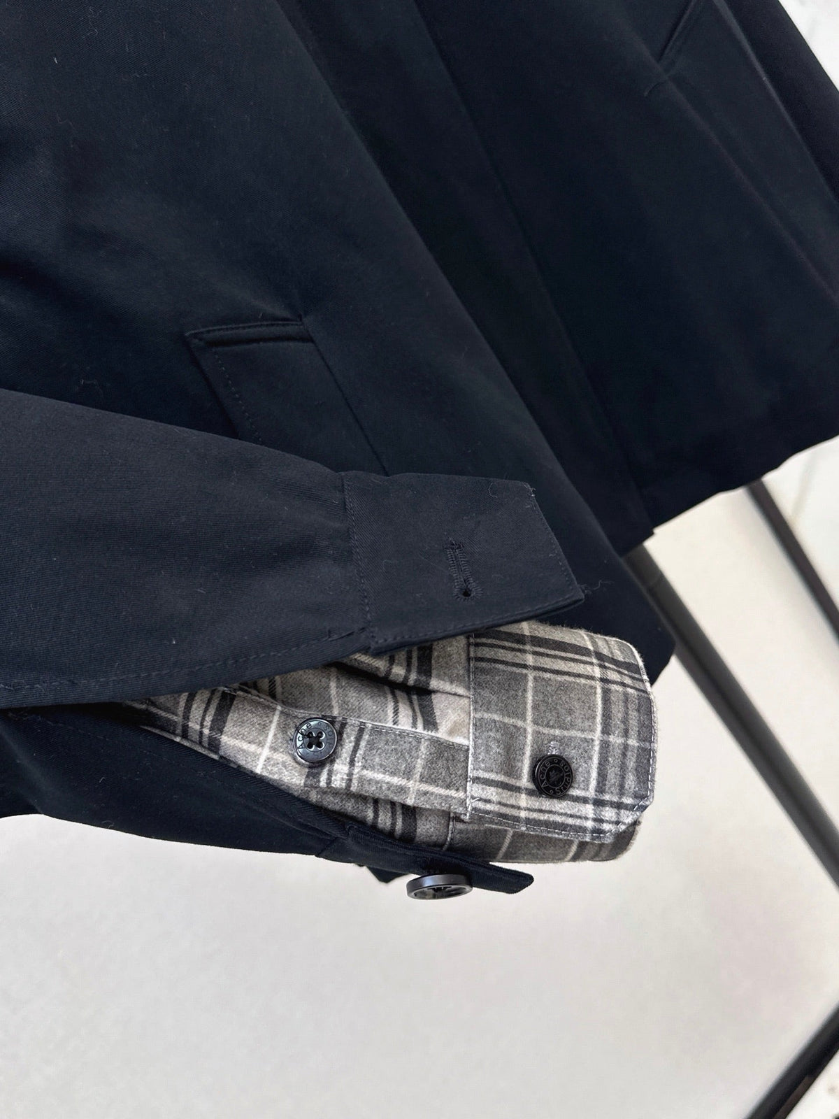 26Latest Autumn/Winter Color-Block "Faux-Layered" Jacket