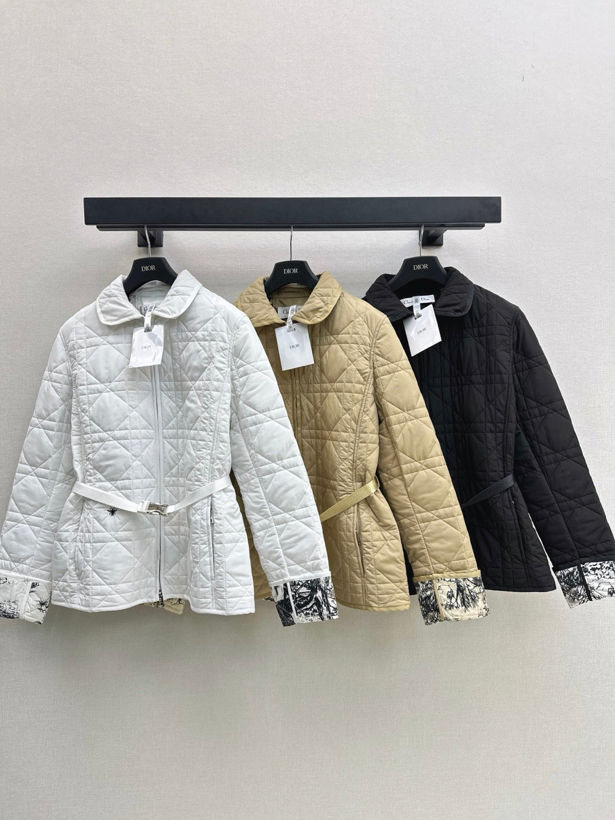 26Latest Autumn/Winter Quilted Jacket with Belt Detail