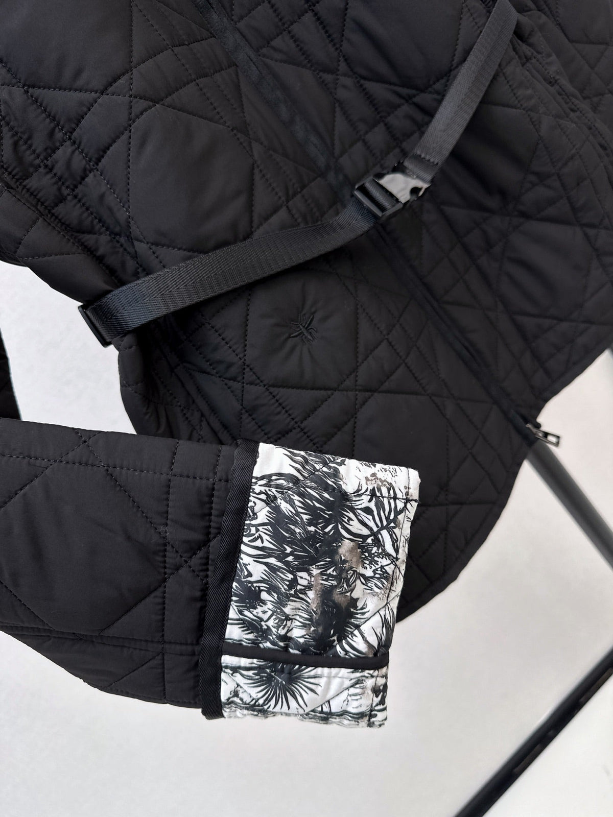 26Latest Autumn/Winter Quilted Jacket with Belt Detail