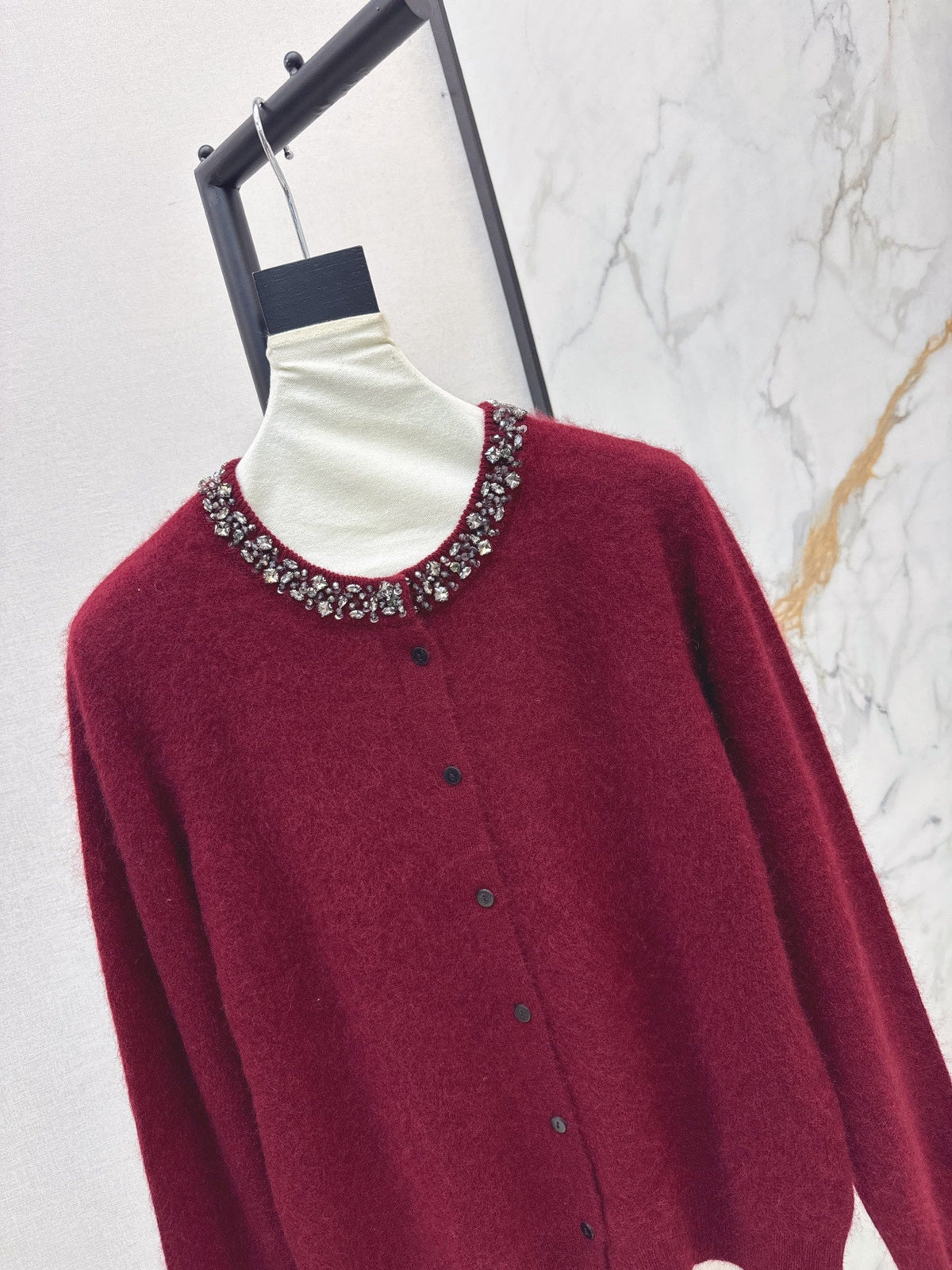 26Exquisite, Intricately Beaded Crew-Neck Knit Cardigan (Latest Autumn/Winter Collection)