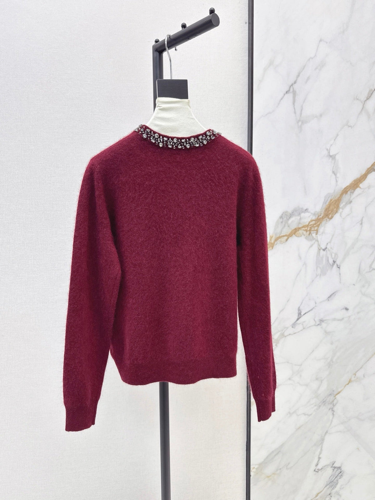 26Exquisite, Intricately Beaded Crew-Neck Knit Cardigan (Latest Autumn/Winter Collection)