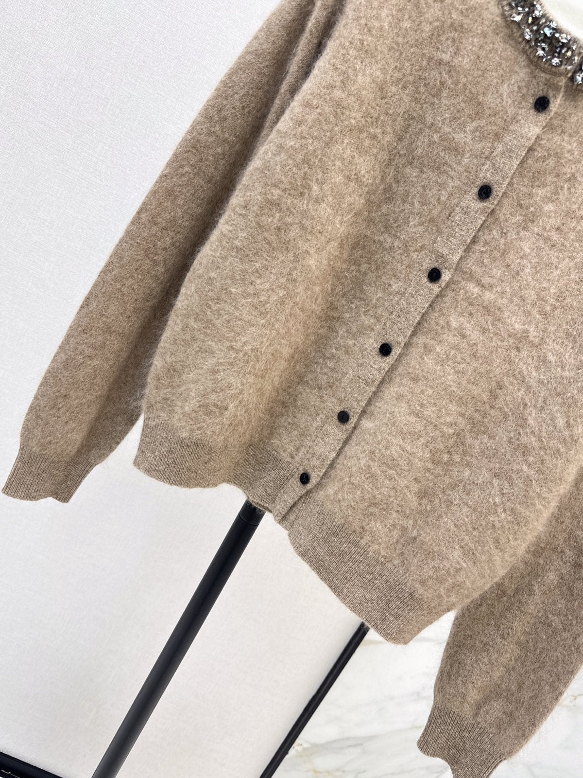 26Exquisite, Intricately Beaded Crew-Neck Knit Cardigan (Latest Autumn/Winter Collection)
