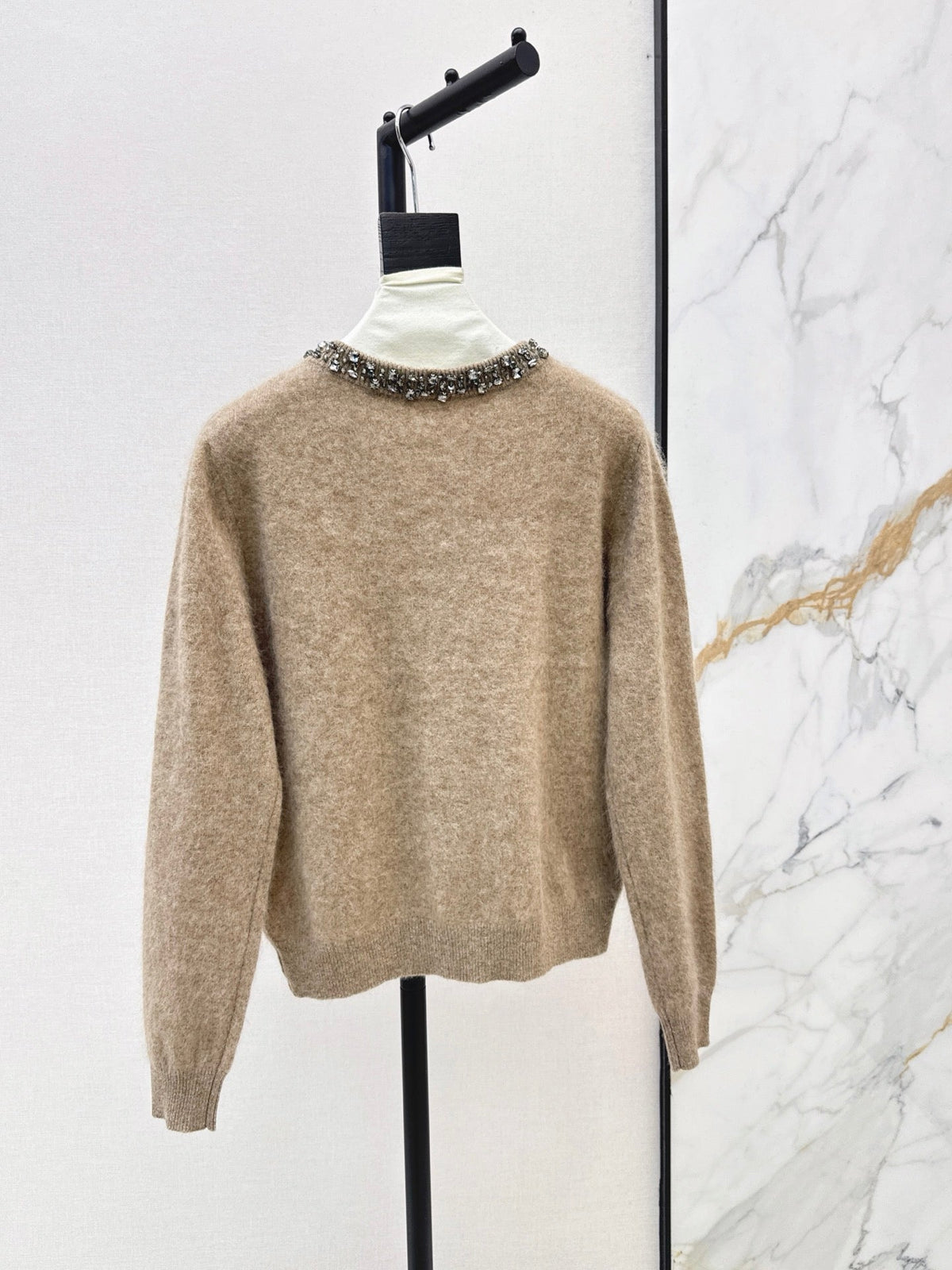 26Exquisite, Intricately Beaded Crew-Neck Knit Cardigan (Latest Autumn/Winter Collection)