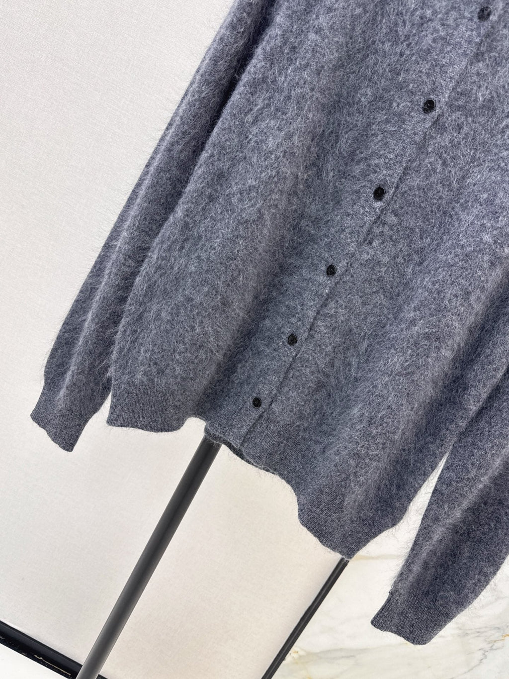26Exquisite, Intricately Beaded Crew-Neck Knit Cardigan (Latest Autumn/Winter Collection)