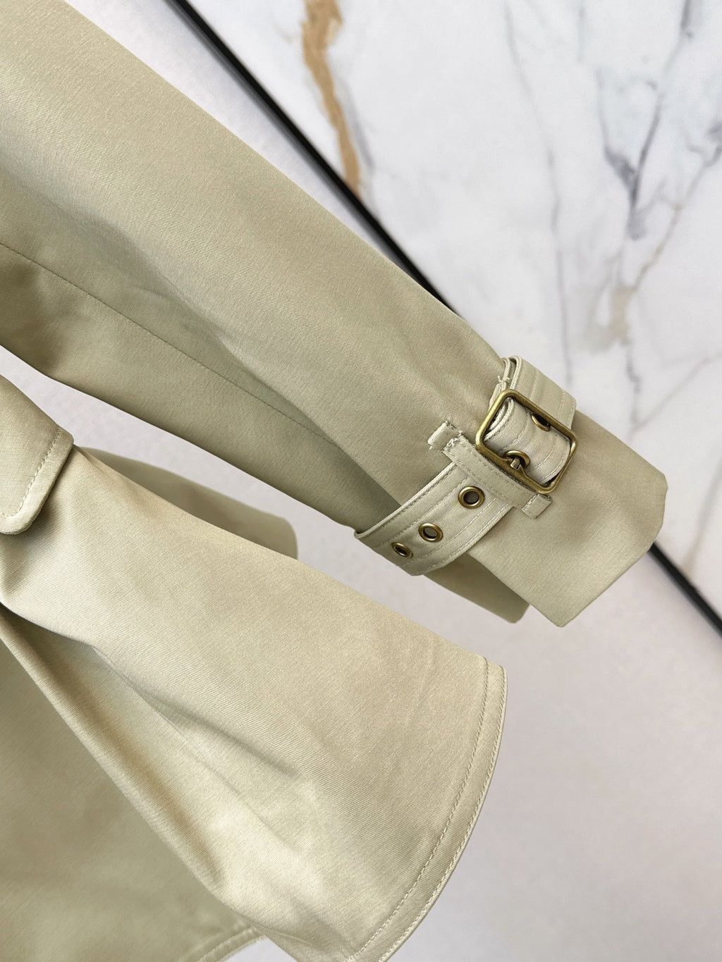 26Latest Autumn/Winter Trench Coat with Tailored Waist