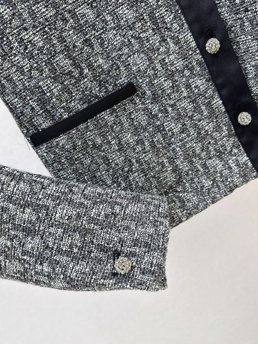 26New Autumn/Winter Classic Monogram-Print Jacket