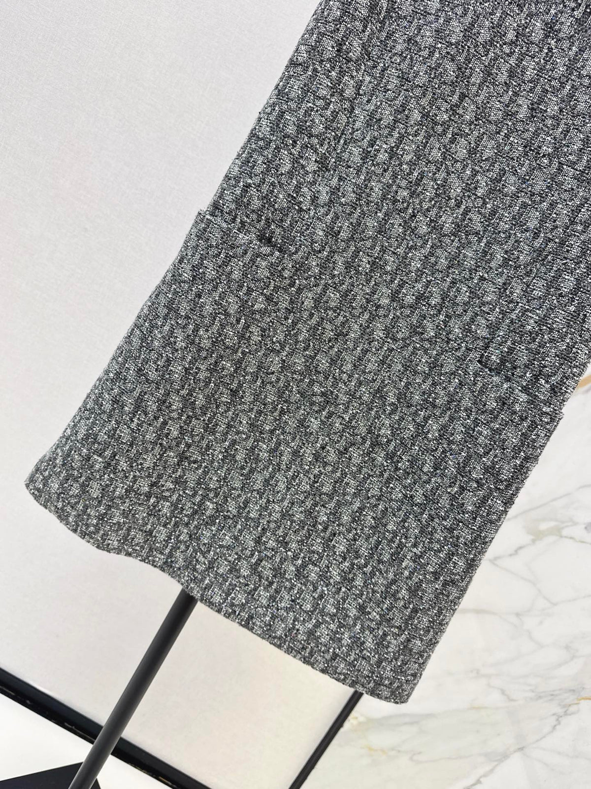 26Latest Early Autumn Sleeveless Dress with Custom Logo Jacquard