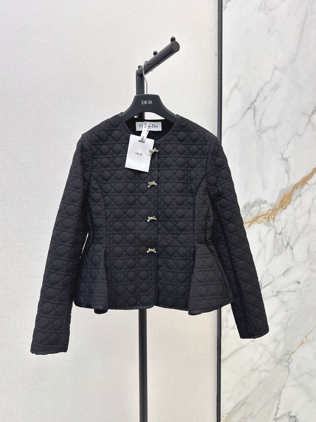 26Latest Autumn/Winter Quilted Jacket with Bow & Hardware Detail