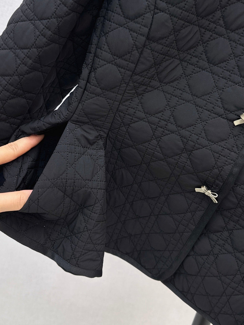 26Latest Autumn/Winter Quilted Jacket with Bow & Hardware Detail