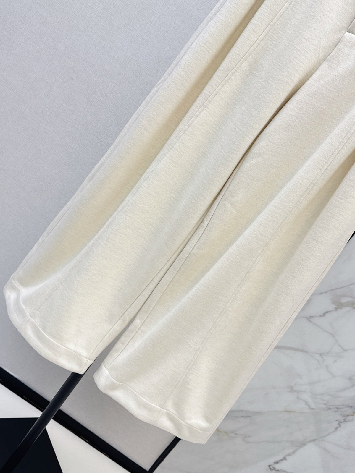 26Latest Autumn/Winter Thickened Wool Straight-Leg Trousers