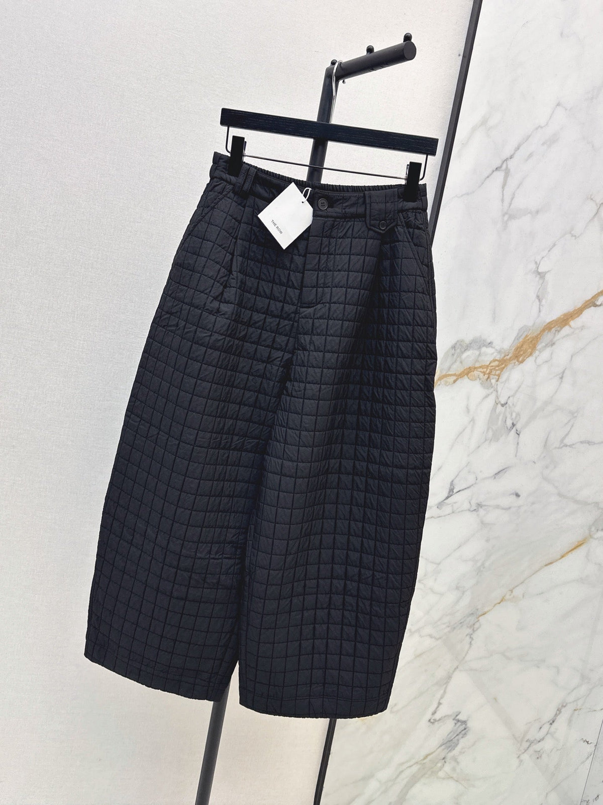 26Latest Autumn/Winter Quilted Plaid Cropped Padded Trousers