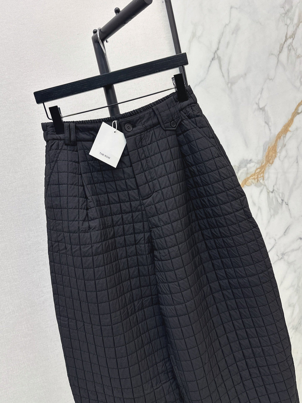 26Latest Autumn/Winter Quilted Plaid Cropped Padded Trousers