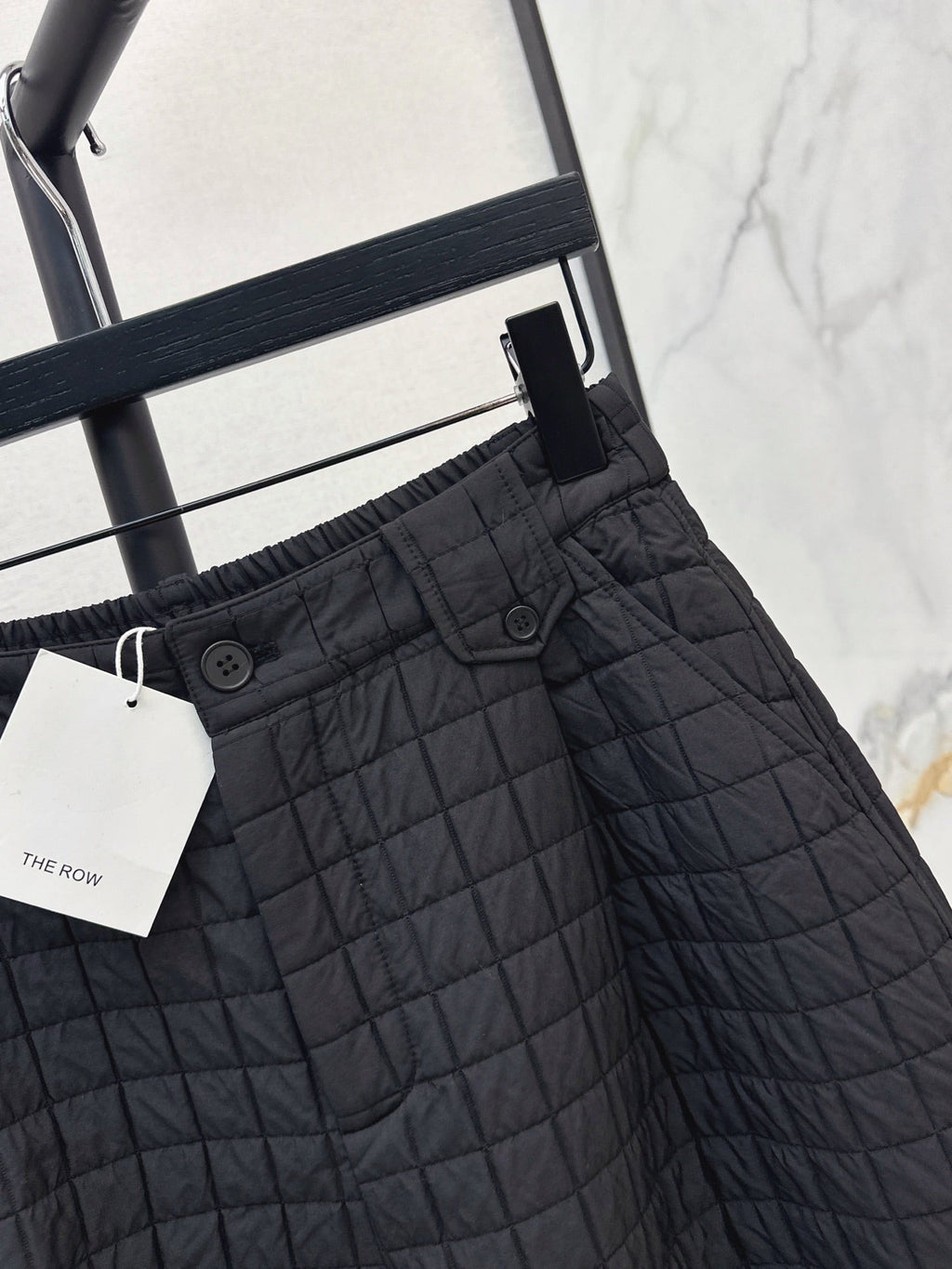 26Latest Autumn/Winter Quilted Plaid Cropped Padded Trousers