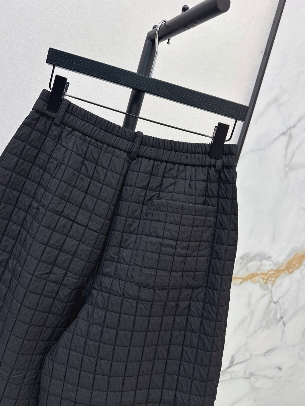 26Latest Autumn/Winter Quilted Plaid Cropped Padded Trousers