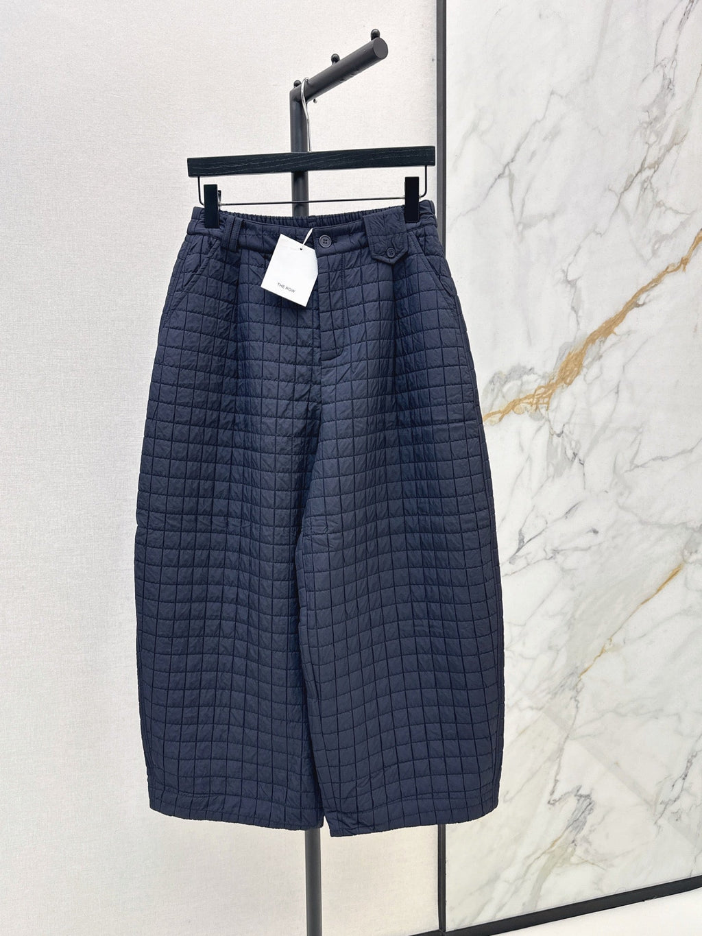 26Latest Autumn/Winter Quilted Plaid Cropped Padded Trousers