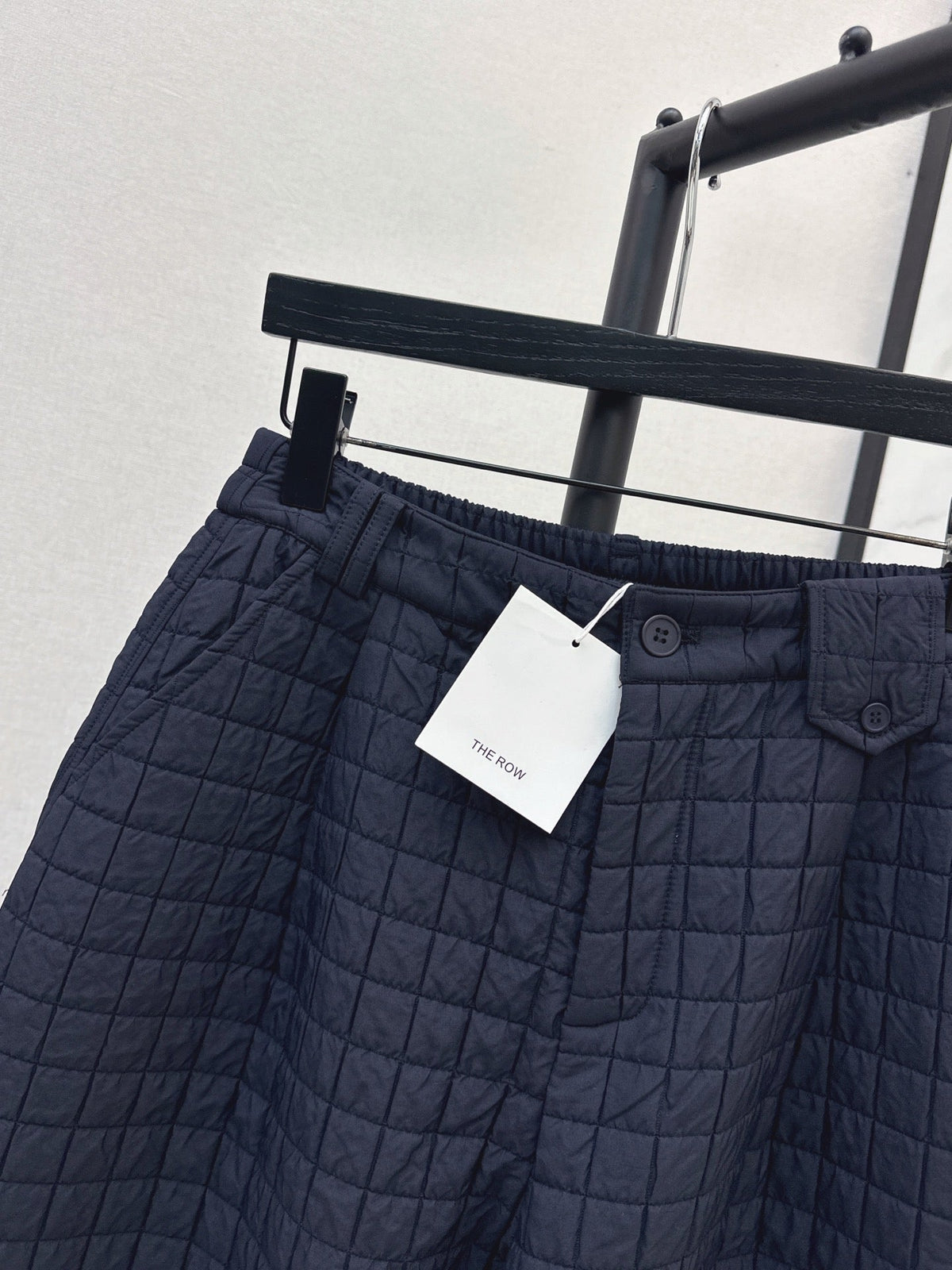 26Latest Autumn/Winter Quilted Plaid Cropped Padded Trousers