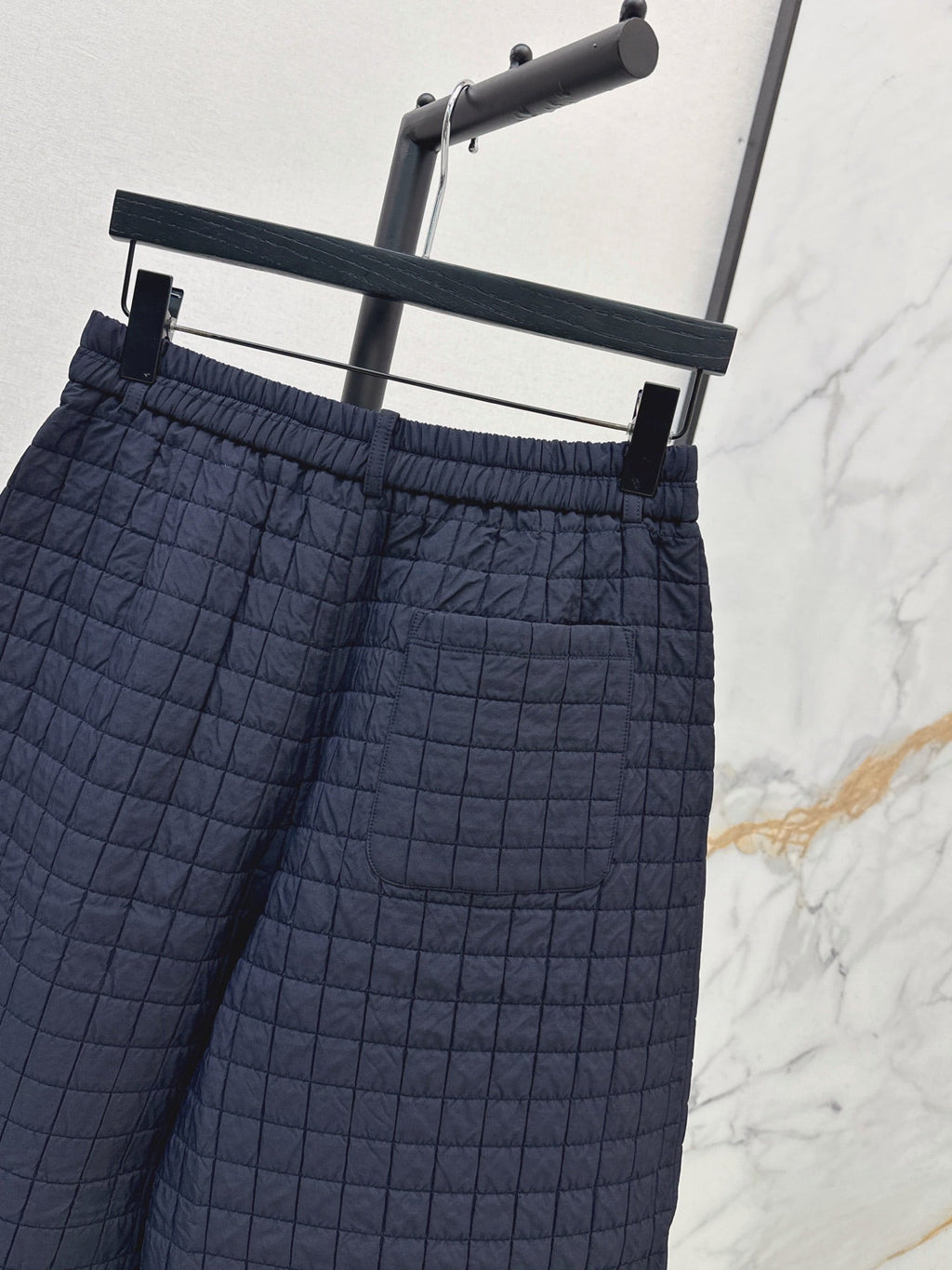 26Latest Autumn/Winter Quilted Plaid Cropped Padded Trousers