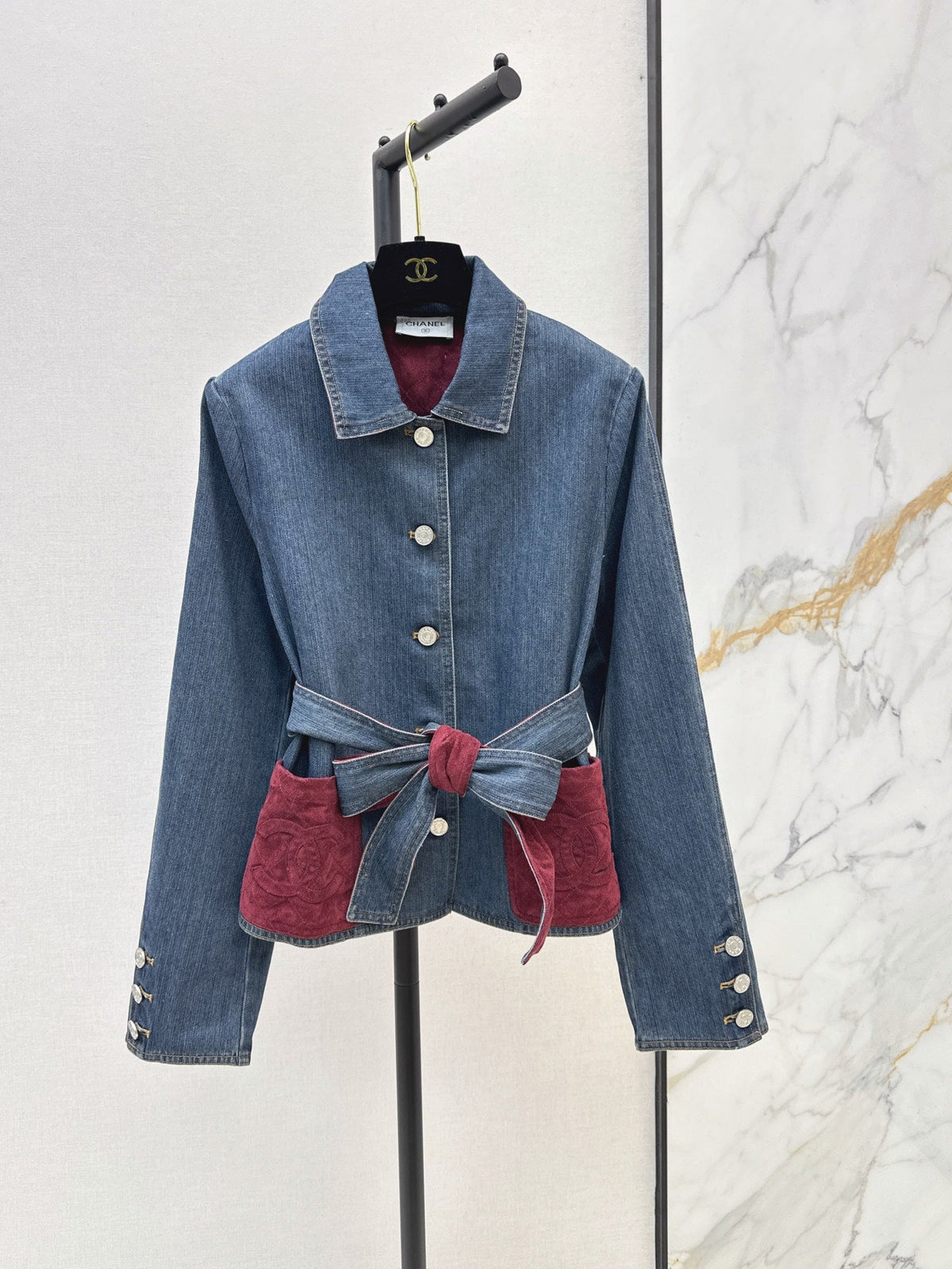 26Latest Autumn/Winter Color-Block Suede-Belt Denim Jacket