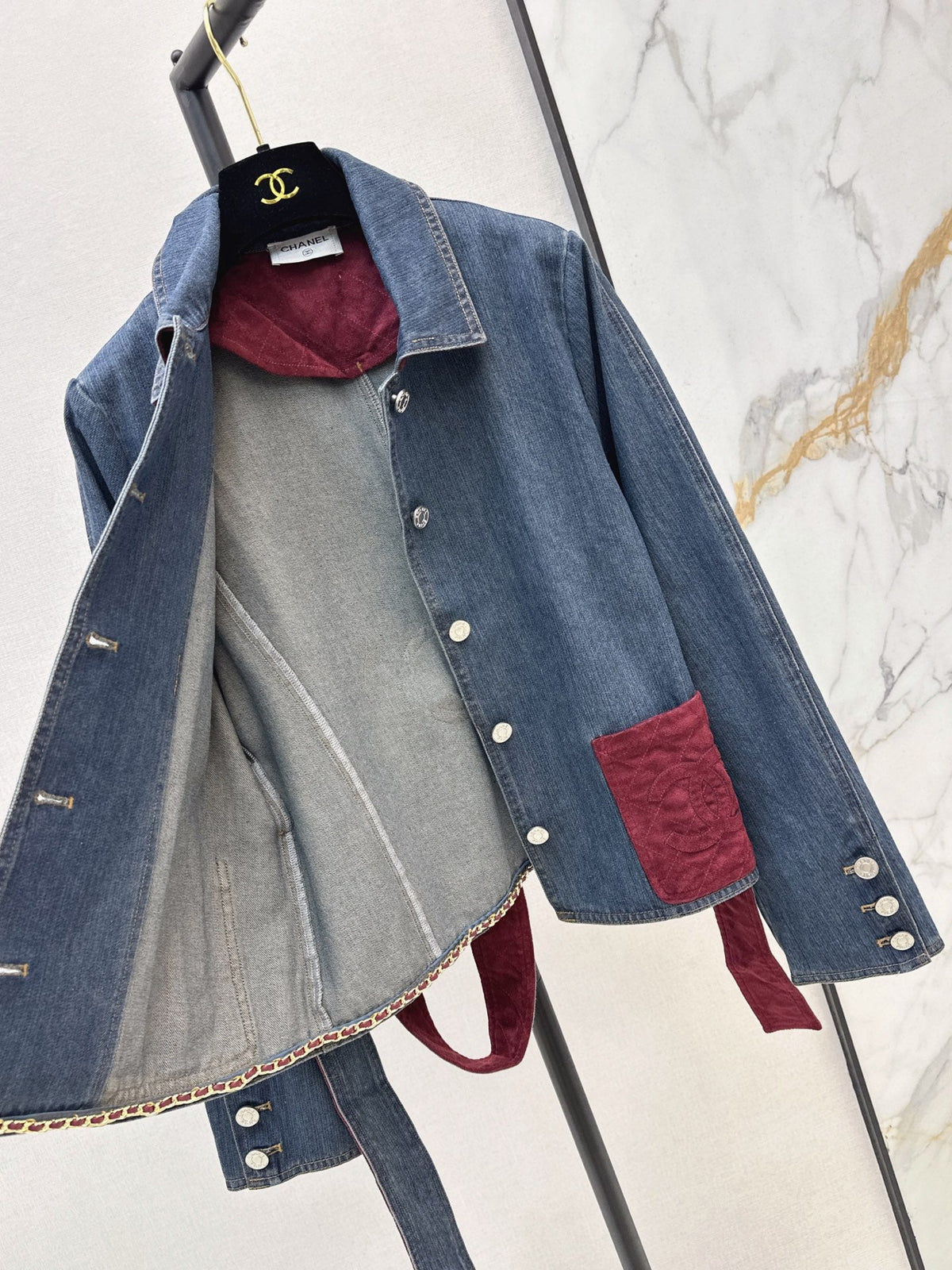 26Latest Autumn/Winter Color-Block Suede-Belt Denim Jacket