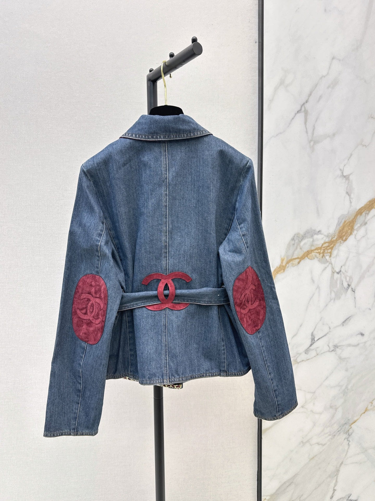 26Latest Autumn/Winter Color-Block Suede-Belt Denim Jacket
