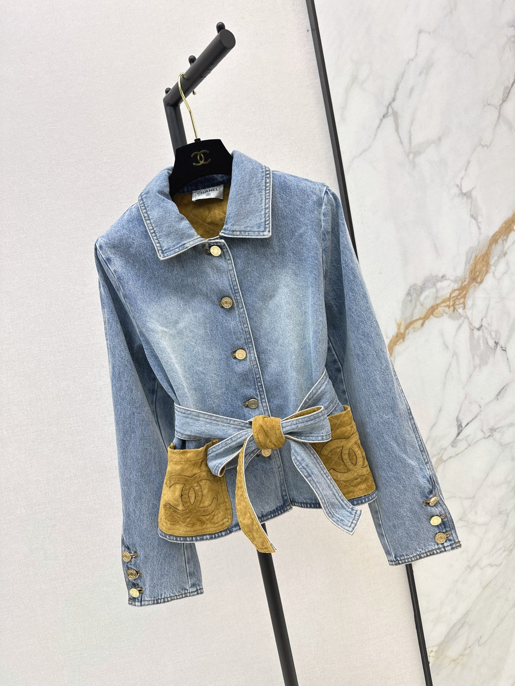 26Latest Autumn/Winter Color-Block Suede-Belt Denim Jacket
