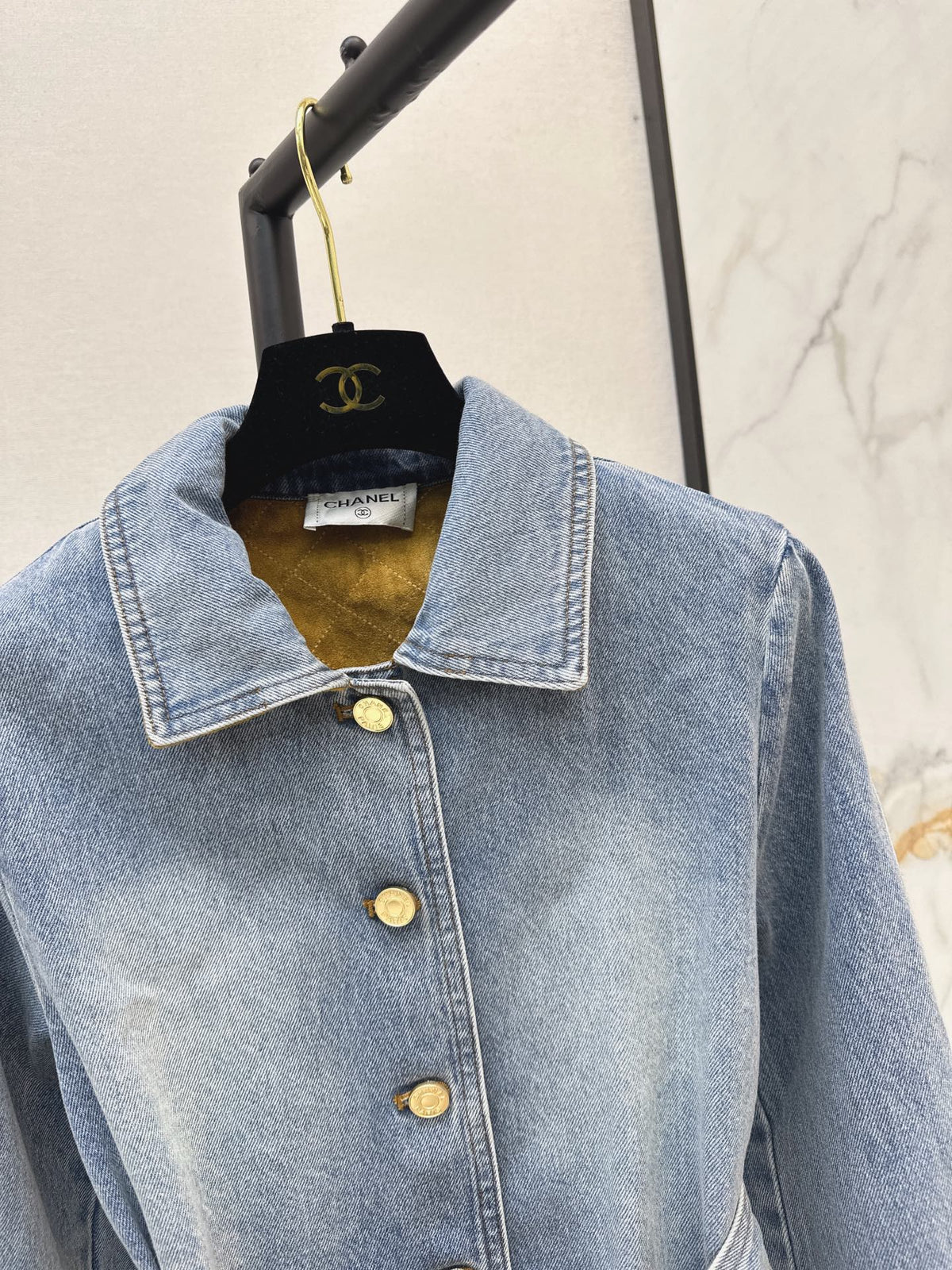 26Latest Autumn/Winter Color-Block Suede-Belt Denim Jacket