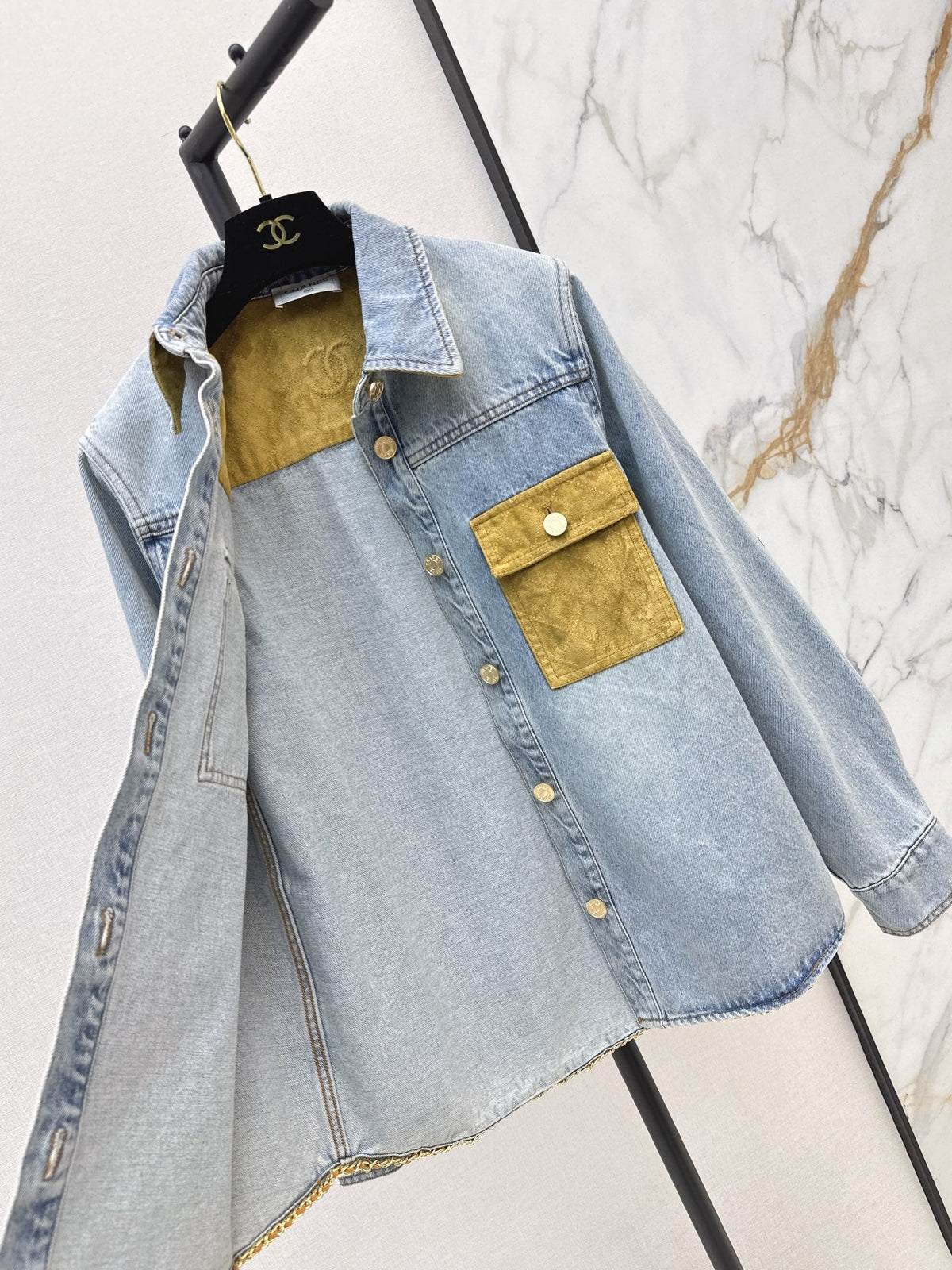 26Latest Autumn/Winter Collared Shirt-Jacket with Suede Paneling
