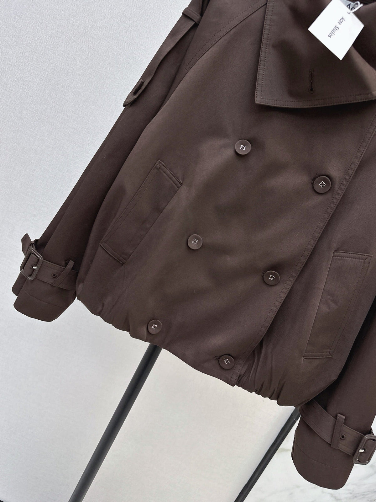 26Latest Autumn/Winter Chocolate Brown Cropped Trench Coat with Stand Collar and Boxy Fit