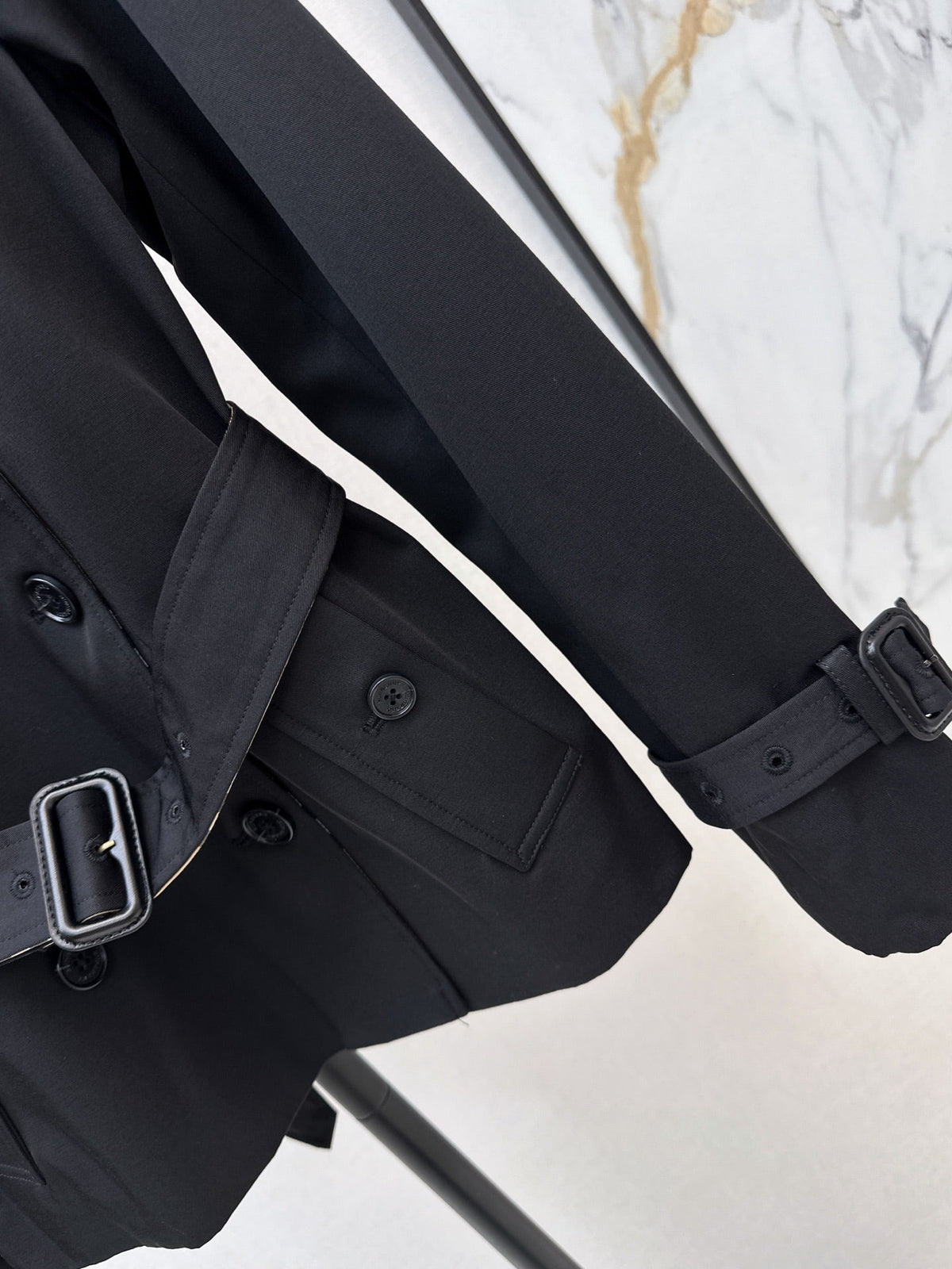 26Latest Classic Double-Breasted Short Trench Coat for Autumn/Winter