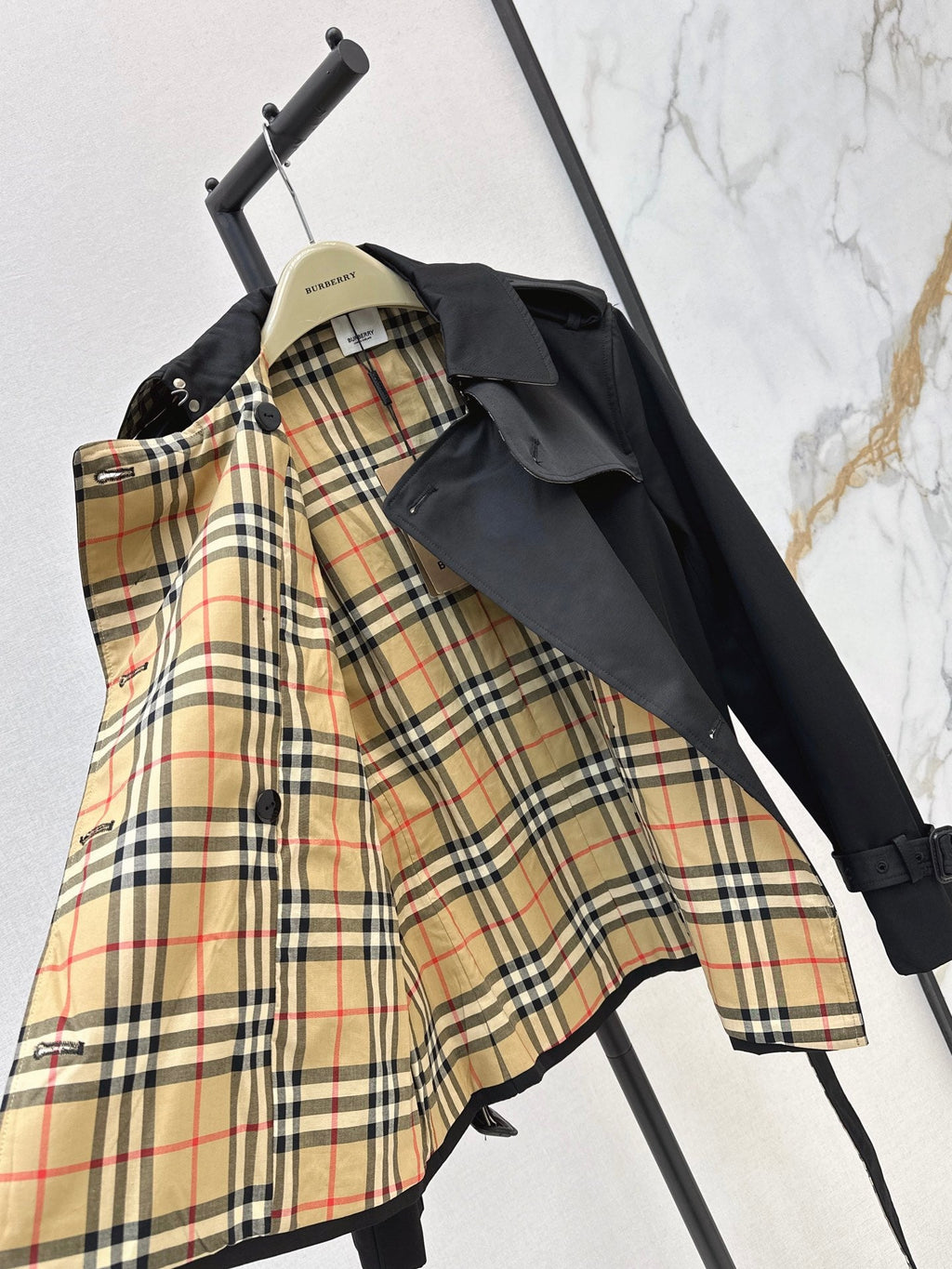 26Latest Classic Double-Breasted Short Trench Coat for Autumn/Winter