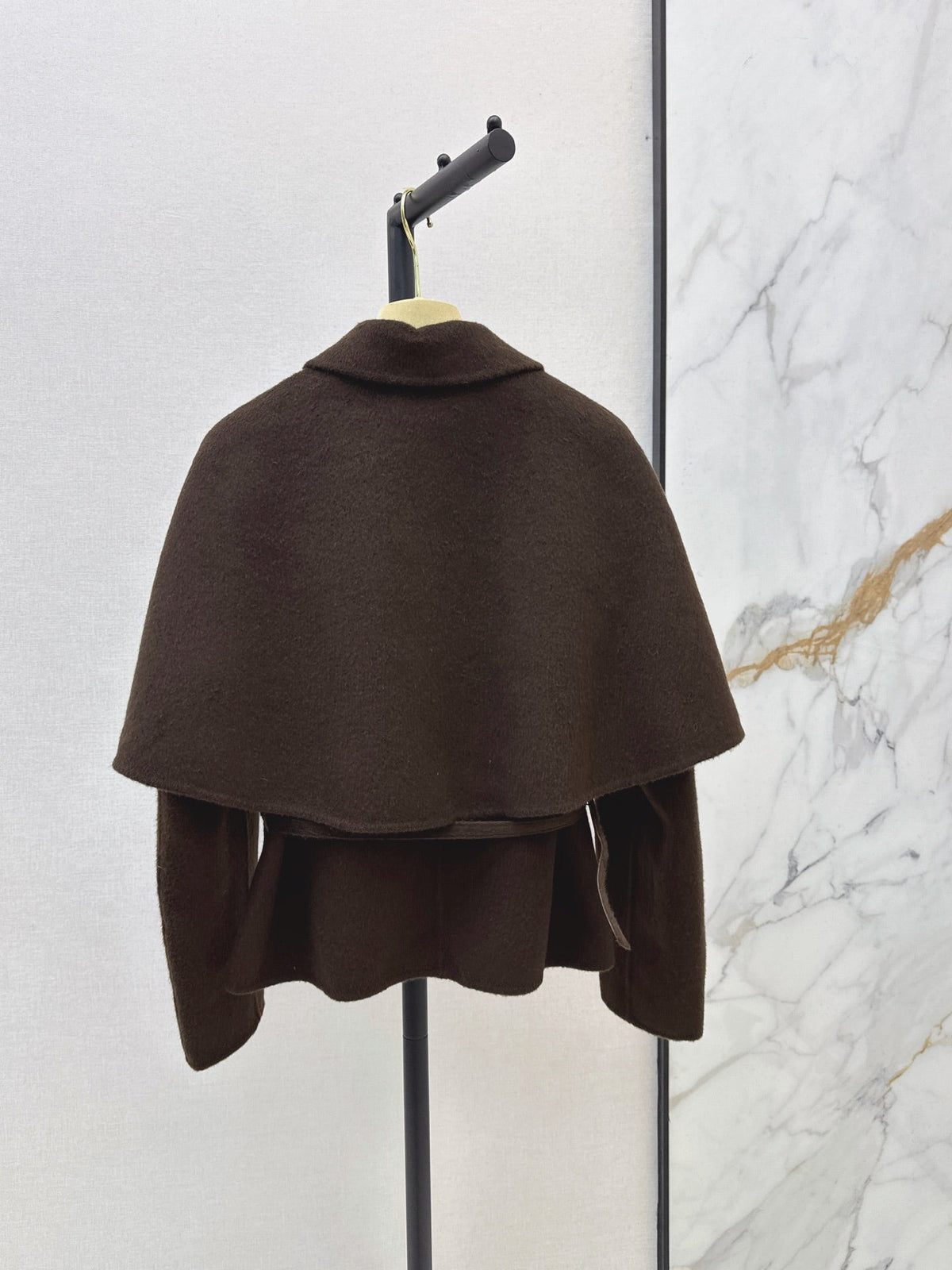 26Latest Autumn/Winter "Socialite-Style" Double-Faced Wool Coat (Cape-Style/Faux-Layered Look)