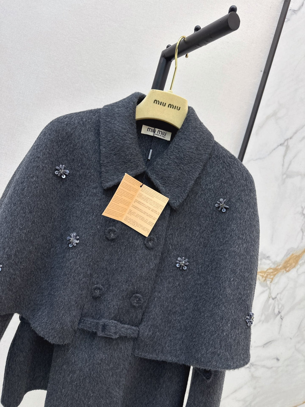26Latest Autumn/Winter "Socialite-Style" Double-Faced Wool Coat (Cape-Style/Faux-Layered Look)
