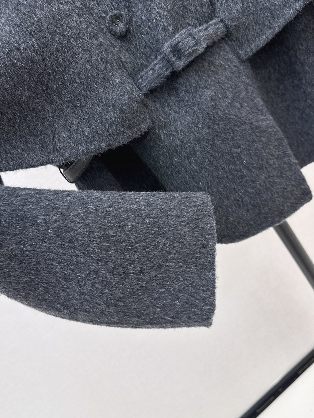 26Latest Autumn/Winter "Socialite-Style" Double-Faced Wool Coat (Cape-Style/Faux-Layered Look)