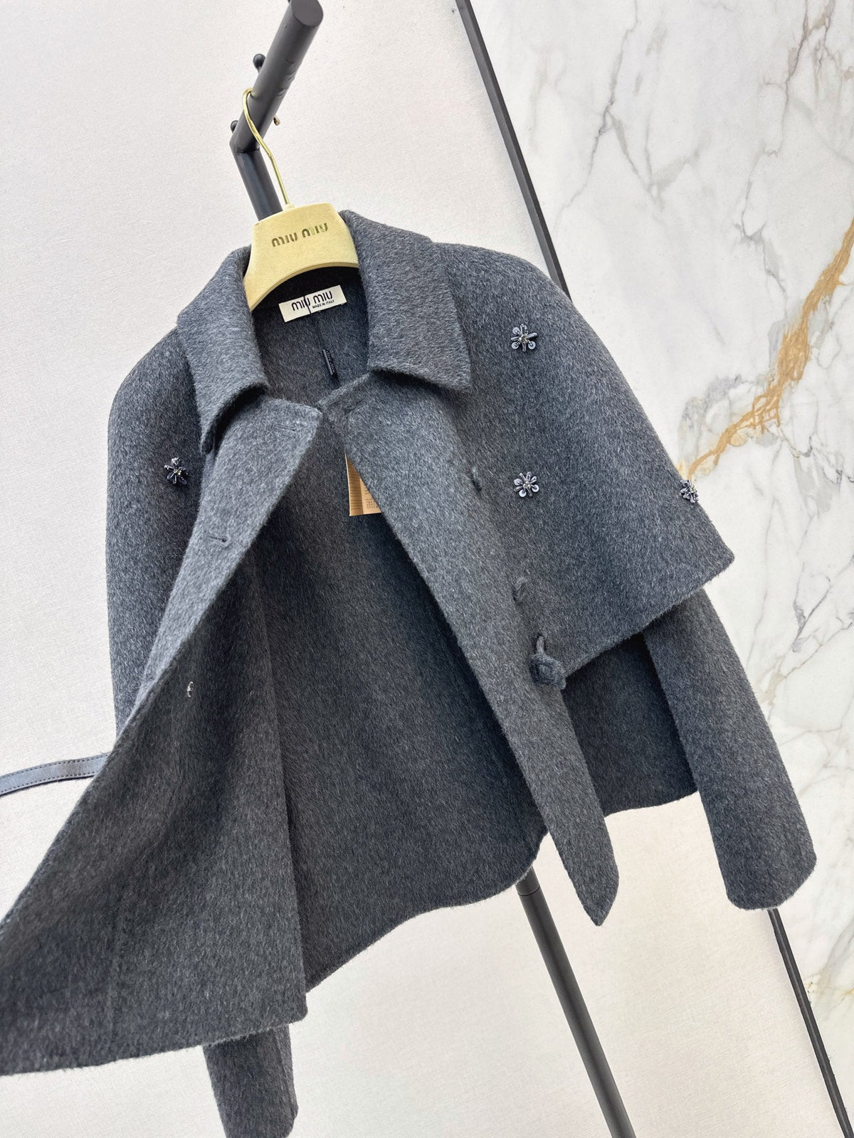 26Latest Autumn/Winter "Socialite-Style" Double-Faced Wool Coat (Cape-Style/Faux-Layered Look)