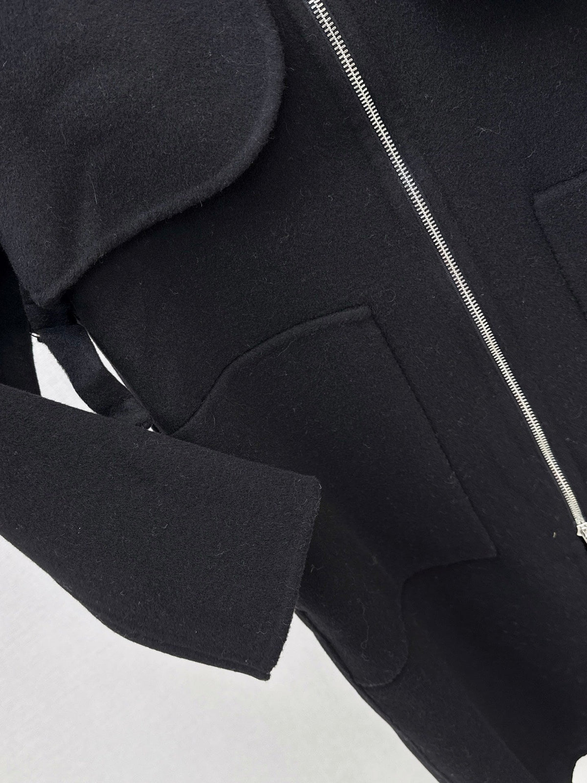 26Latest Autumn/Winter Two-Piece Set: Long Double-Faced Wool-Cashmere Coat