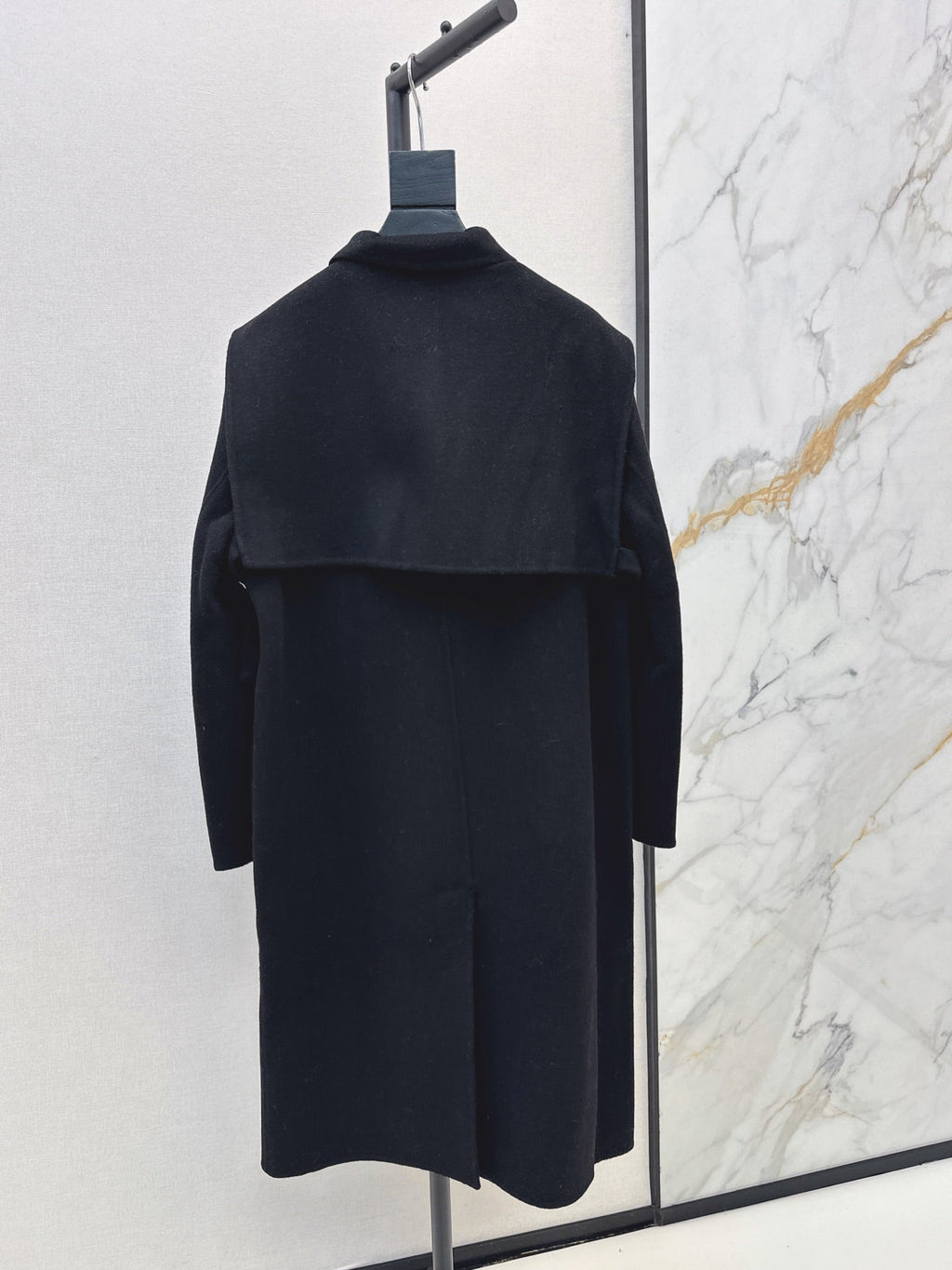 26Latest Autumn/Winter Two-Piece Set: Long Double-Faced Wool-Cashmere Coat
