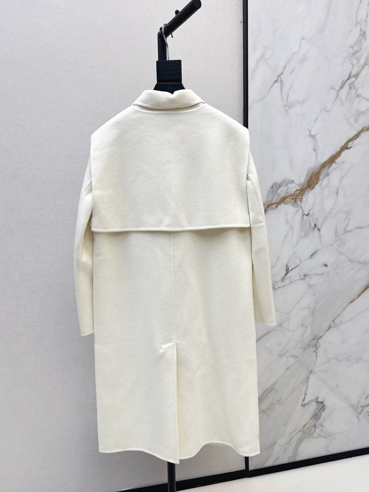 26Latest Autumn/Winter Two-Piece Set: Long Double-Faced Wool-Cashmere Coat