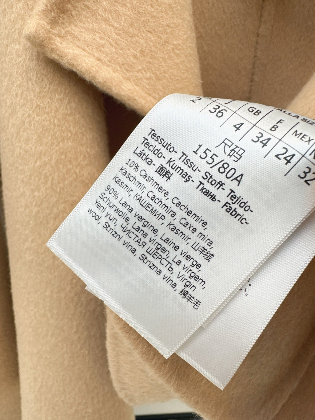 26Latest Autumn/Winter Short Double-Faced Wool-Cashmere Coat with Lapel