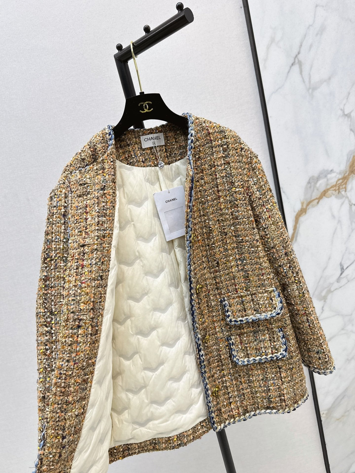 26Latest Autumn/Winter "Chanel-style" Woven Goose Down Jacket