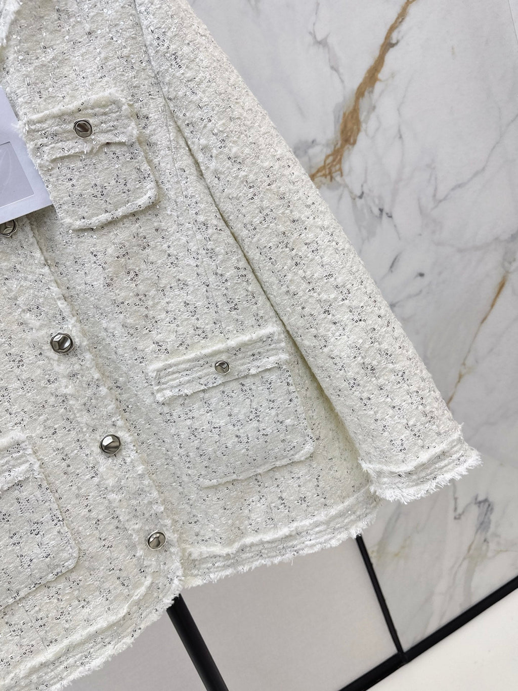 26Latest Autumn/Winter "Chanel-style" Woven Tweed-Effect Goose Down Jacket