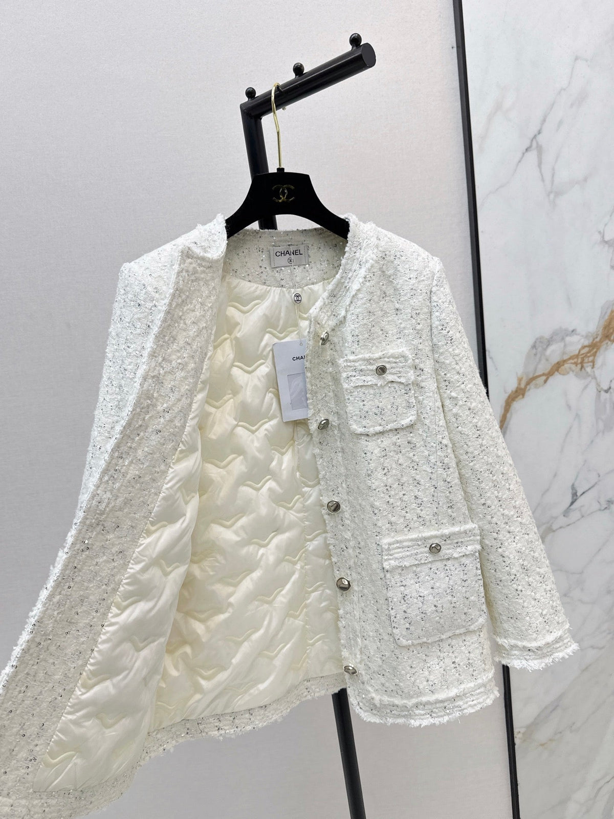 26Latest Autumn/Winter "Chanel-style" Woven Tweed-Effect Goose Down Jacket