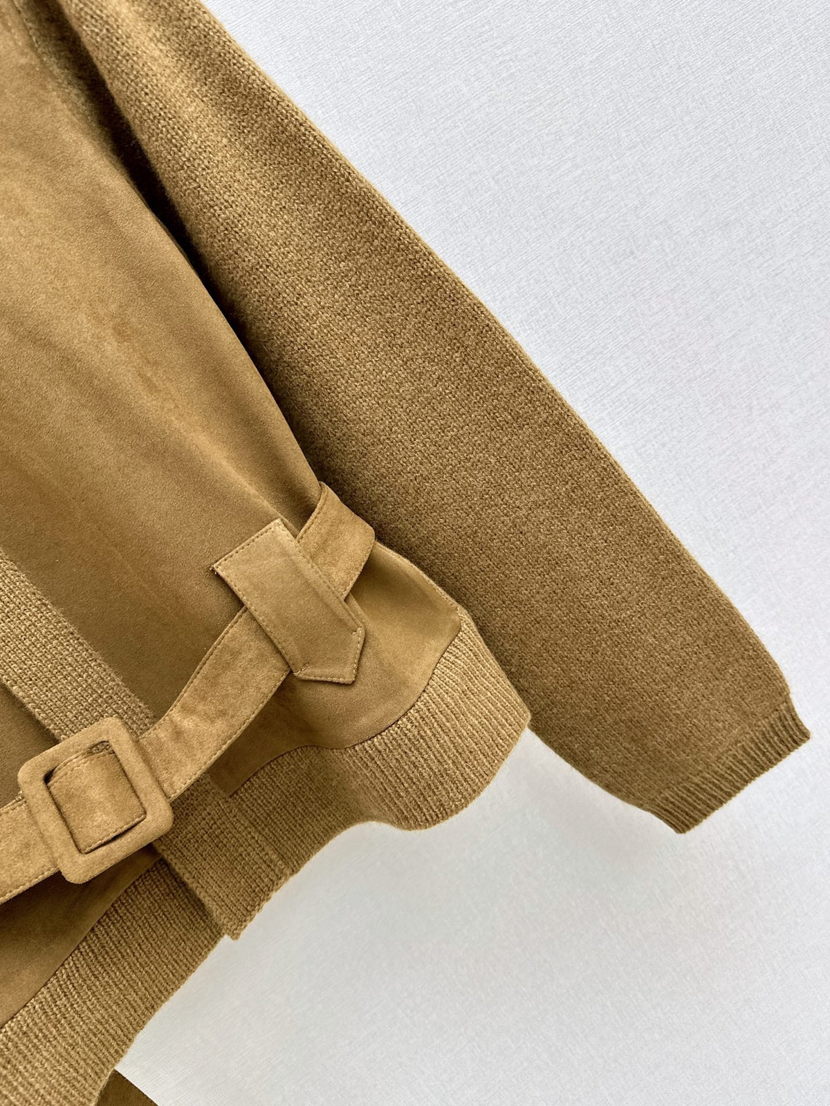 26Latest Autumn/Winter High-End Wool Jacket with Panel Design